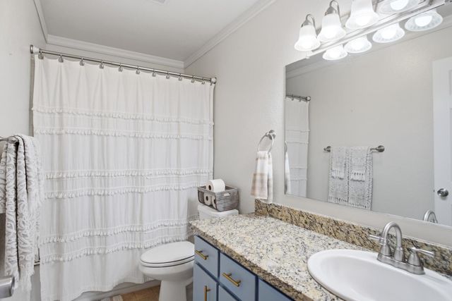 1217 Lillian Dr, Modesto, CA 95355