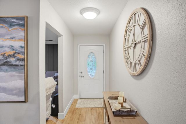 1217 Lillian Dr, Modesto, CA 95355