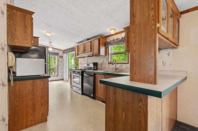 1282 E 950 N, Wheatfield, IN 46392