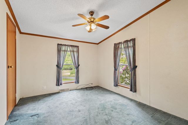 1282 E 950 N, Wheatfield, IN 46392