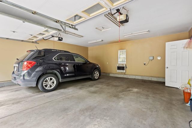 1282 E 950 N, Wheatfield, IN 46392