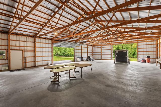 1282 E 950 N, Wheatfield, IN 46392