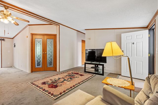 1282 E 950 N, Wheatfield, IN 46392