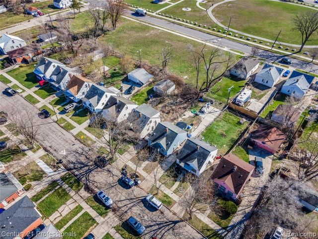 8040 Plainview Avenue, Detroit, MI 48228