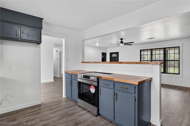 843 Richmond Road, Van Buren, AR 72956