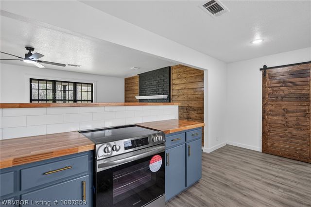 843 Richmond Road, Van Buren, AR 72956