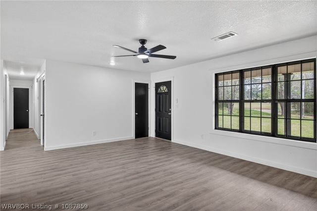 843 Richmond Road, Van Buren, AR 72956