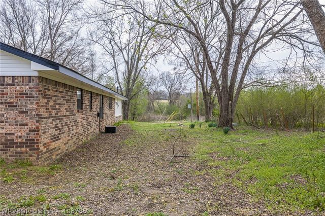843 Richmond Road, Van Buren, AR 72956