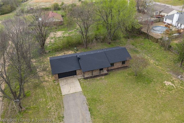 843 Richmond Road, Van Buren, AR 72956