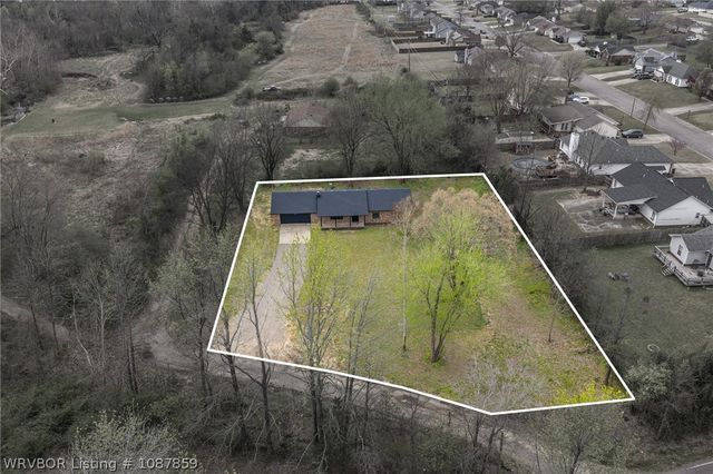 843 Richmond Road, Van Buren, AR 72956