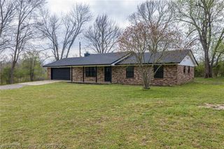 843 Richmond Road, Van Buren, AR 72956