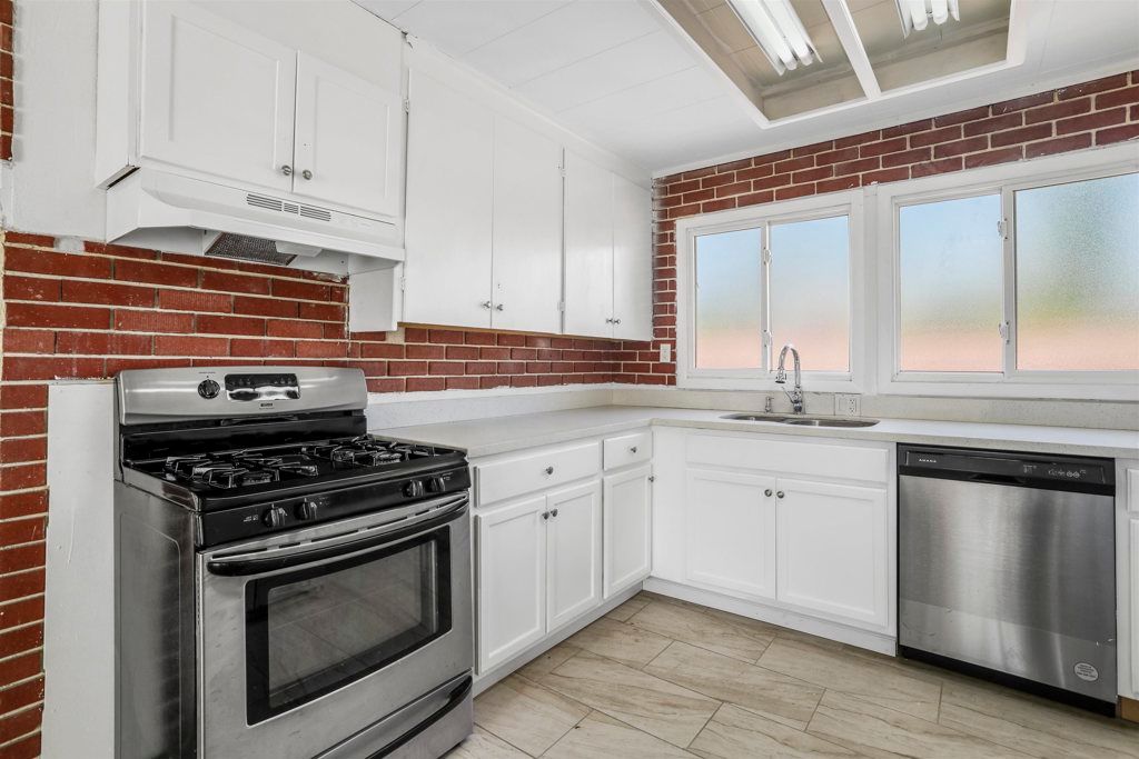 Image 14 of property listing at 1925 Alpha Way, Antioch, CA 94509