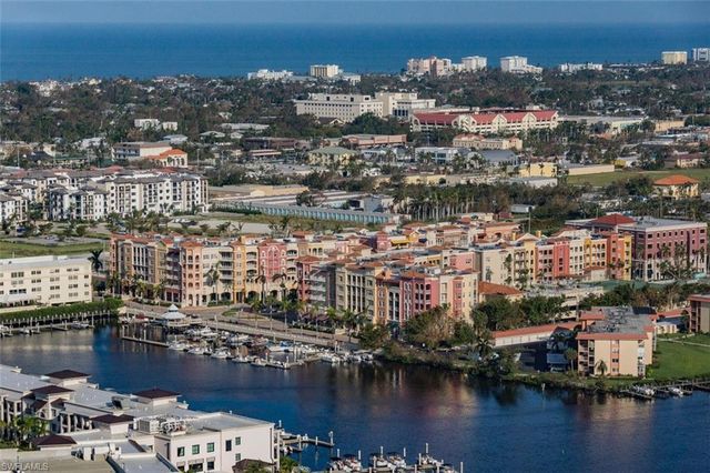 410 Bayfront PL 2204, Naples, FL 34102