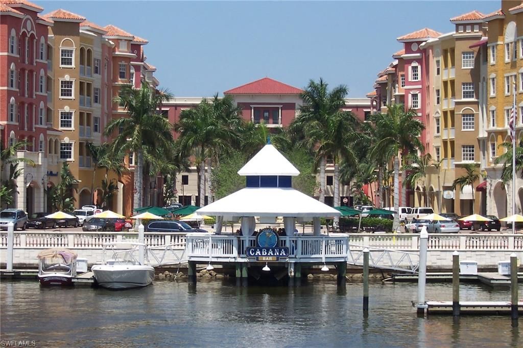 410 Bayfront PL 2204, Naples, FL 34102