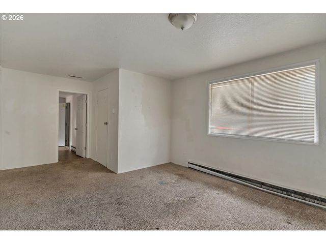 289 S 3RD St, Lebanon, OR 97355