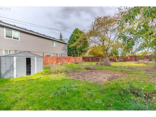 289 S 3RD St, Lebanon, OR 97355