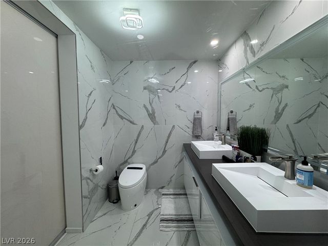 3722 Las Vegas Boulevard 1201, Las Vegas, NV 89158