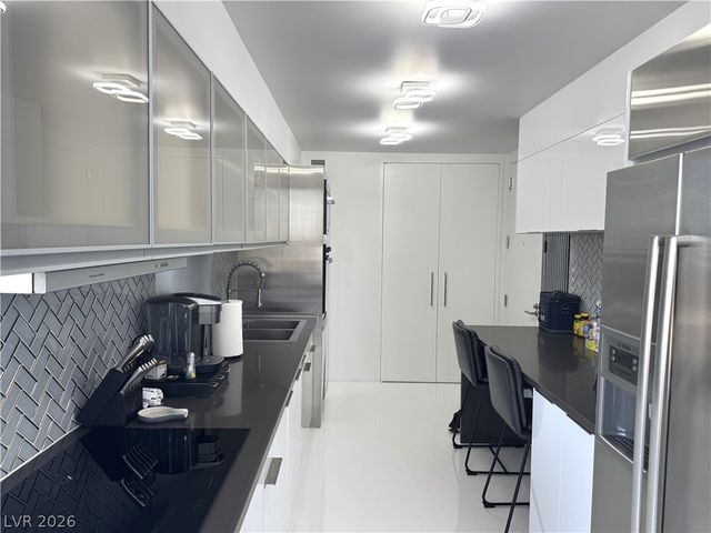 3722 Las Vegas Boulevard 1201, Las Vegas, NV 89158