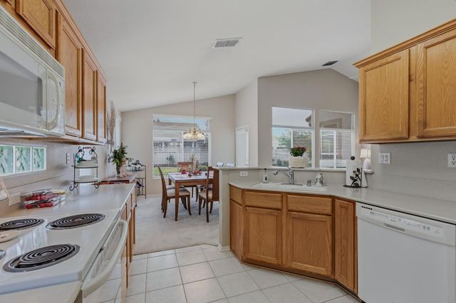 7532 Timberrose Way, Roseville, CA 95747