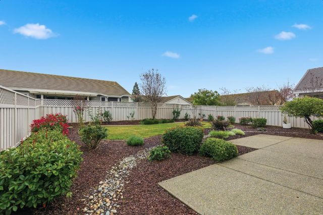 7532 Timberrose Way, Roseville, CA 95747