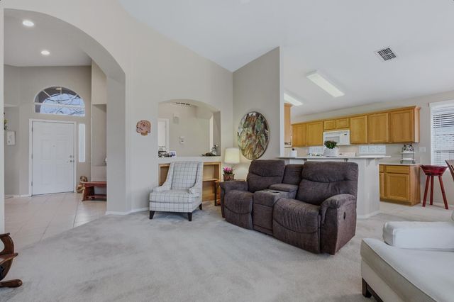 7532 Timberrose Way, Roseville, CA 95747