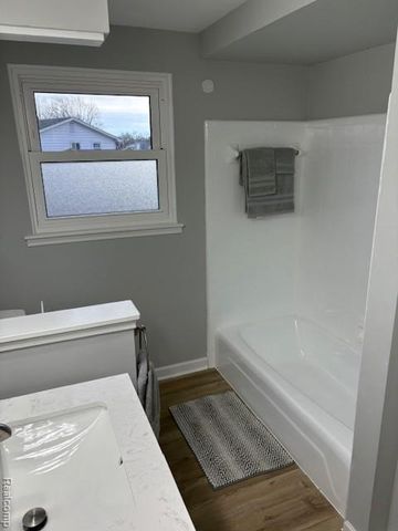 14749 Williamsburg Drive, Riverview, MI 48193