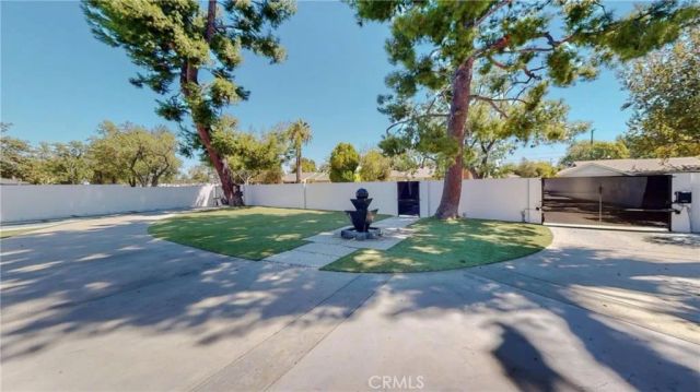6945 Amestoy, Los Angeles, CA 91406