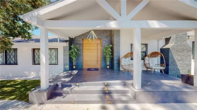 6945 Amestoy, Los Angeles, CA 91406