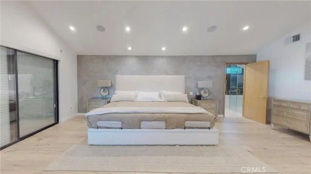 6945 Amestoy, Los Angeles, CA 91406