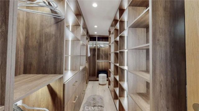 6945 Amestoy, Los Angeles, CA 91406