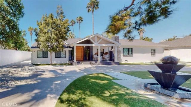 6945 Amestoy, Los Angeles, CA 91406