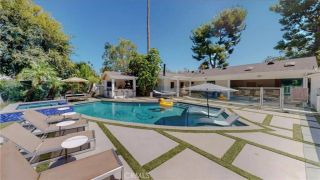 6945 Amestoy, Los Angeles, CA 91406