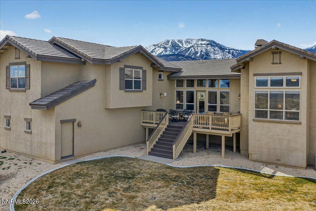 Image 11 of property listing at 224 S Earlham Court, Reno, NV 89511