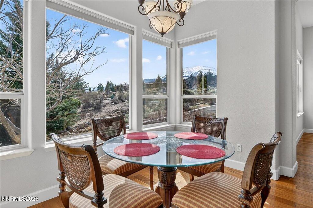 Image 25 of property listing at 224 S Earlham Court, Reno, NV 89511