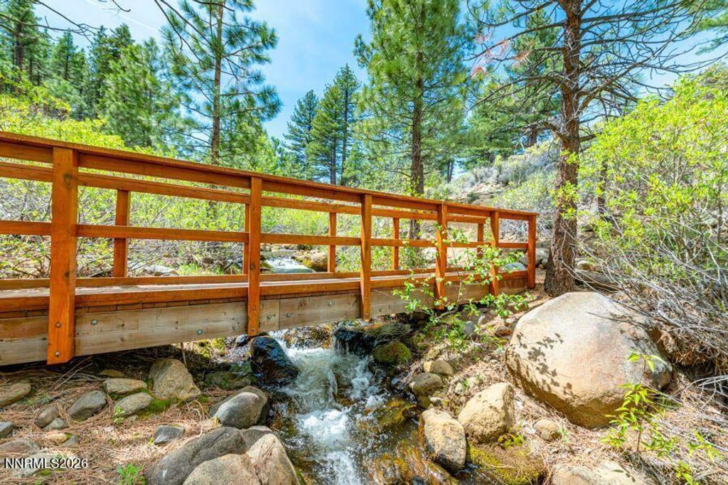 Image 45 of property listing at 224 S Earlham Court, Reno, NV 89511