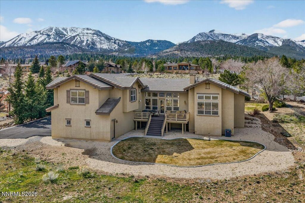 Image 9 of property listing at 224 S Earlham Court, Reno, NV 89511