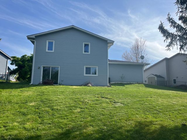 4000 W 137th Street, Savage, MN 55378