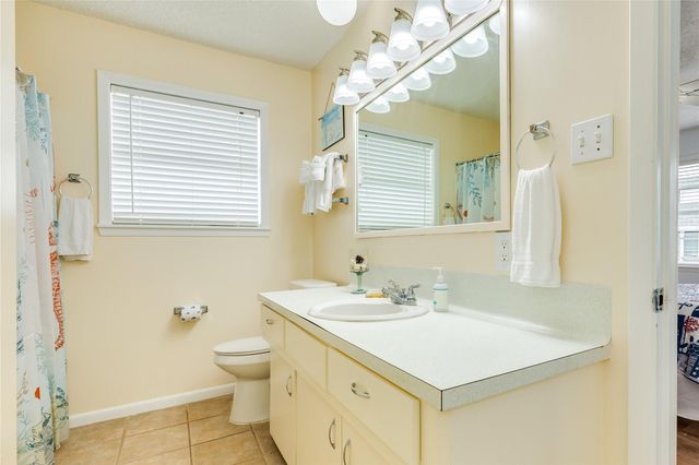 12520 E Buena Vista Drive, Galveston, TX 77554