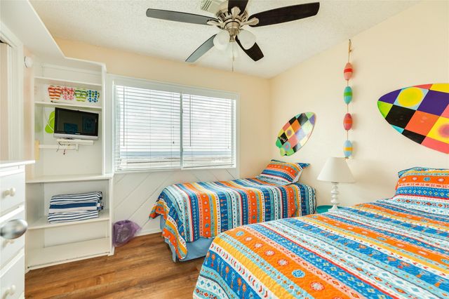 12520 E Buena Vista Drive, Galveston, TX 77554
