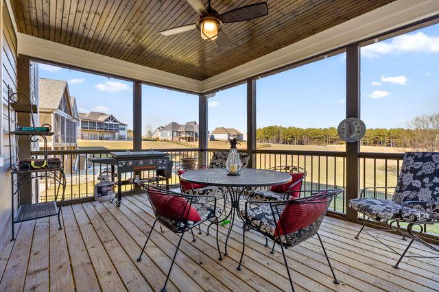 953 Equestrian Drive, Soddy Daisy, TN 37379