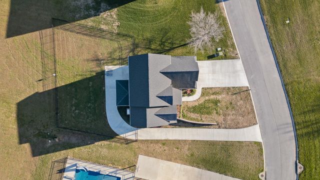 953 Equestrian Drive, Soddy Daisy, TN 37379