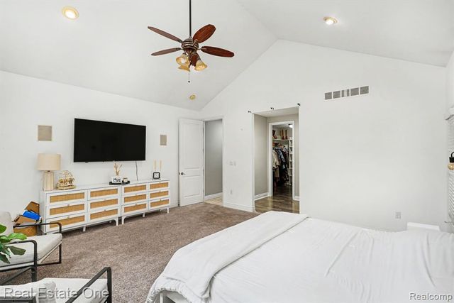 12901 Sleigh Trail, Milford, MI 48380