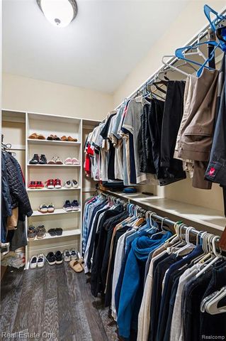 12901 Sleigh Trail, Milford, MI 48380