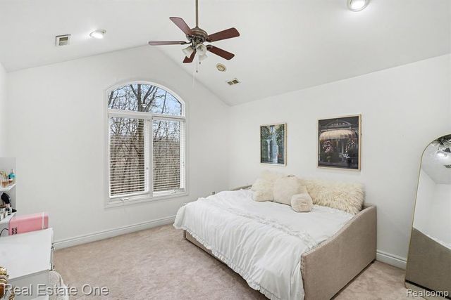 12901 Sleigh Trail, Milford, MI 48380