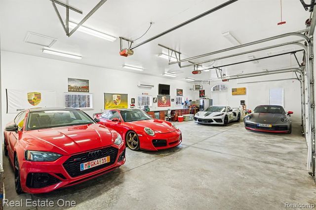 12901 Sleigh Trail, Milford, MI 48380