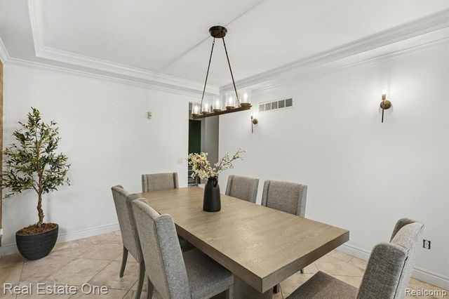 12901 Sleigh Trail, Milford, MI 48380