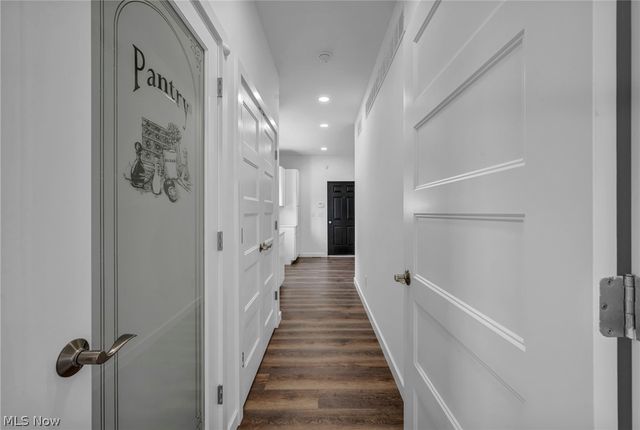 1872 W 57th Street, Cleveland, OH 44102