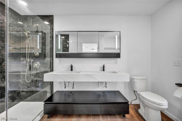 1872 W 57th Street, Cleveland, OH 44102
