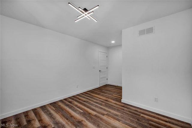 1872 W 57th Street, Cleveland, OH 44102