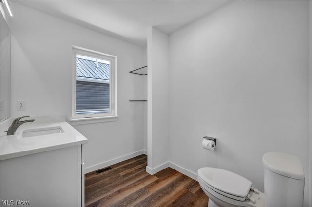 1872 W 57th Street, Cleveland, OH 44102